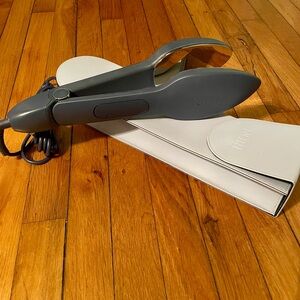 Navy Nori Iron with Travel Case